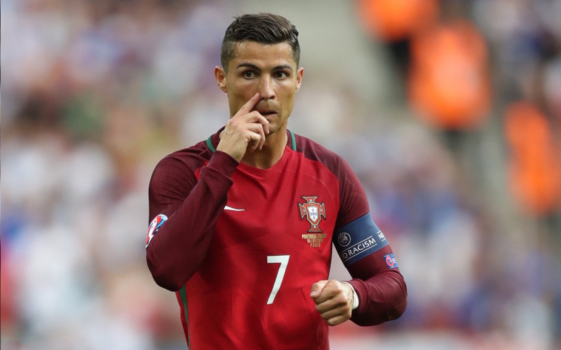 纪录片：足球传奇背后的动人故事，足球传奇的电影